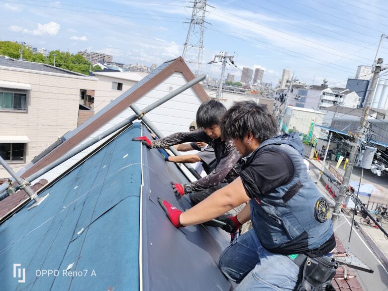 屋根のカバー工法金属屋根３