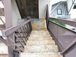 タキステップ剥がし作業