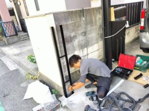 アコーディオン門扉交換工事２