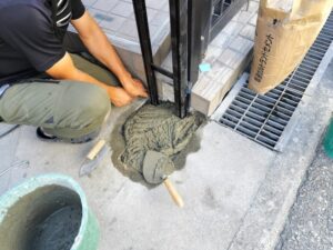 アコーディオン門扉交換３