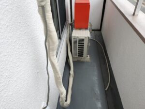 エアコンの配管補修３