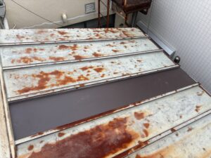 尼崎市の雨漏り修理後に屋上・屋根・外壁の防水性が改善された仕上がり