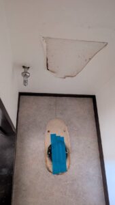 尼崎市 水回りリフォーム トイレ 解体後 既存トイレ撤去後の状態