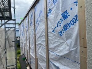 尼崎市で行った外壁防水施工の様子