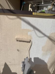 外壁造作後の塗装仕上げ作業(尼崎市)