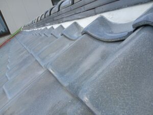 尼崎市 屋根漆喰補修後 棟部分の施工完了