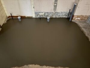 尼崎市 内装リフォーム 土間コンクリート打設工事