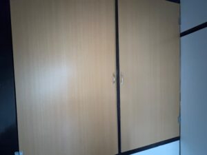 尼崎市の内装リフォームでクロス張替えを行った洋室
