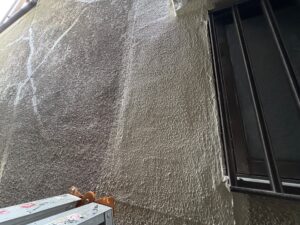 尼崎市でサッシ雨漏り修理と外壁補修が完了した施工後