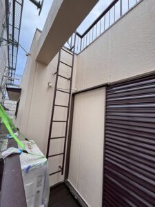 西宮市の外壁塗装工事完了後の住宅外観