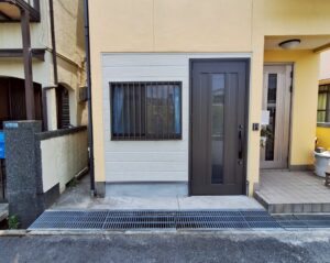 尼崎市で駐車場を部屋へリフォームした施工後の外観