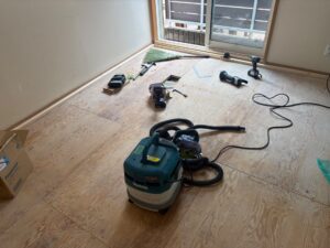 尼崎市 畳からフローリング工事 根太上げ・構造用合板による床下地施工