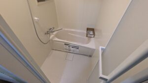 尼崎市で浴室漏水修理後にユニットバス交換を行った施工後の浴室