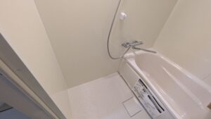 尼崎市で浴室漏水修理後にユニットバス交換を行った施工後の浴室