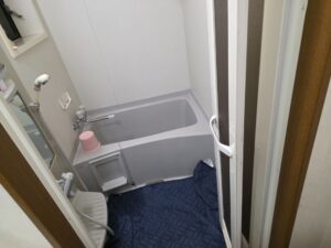 尼崎市で浴室漏水修理前の既存ユニットバス