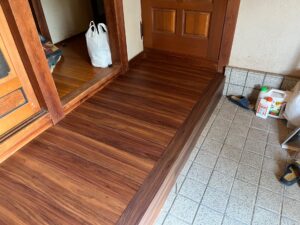 尼崎市 玄関床リフォームの施工後