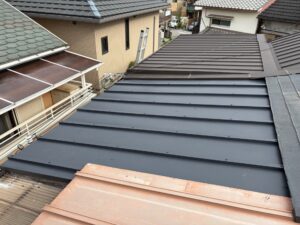 尼崎市の瓦棒屋根カバー工事 施工後