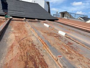 尼崎市の瓦棒屋根カバー工事 施工前