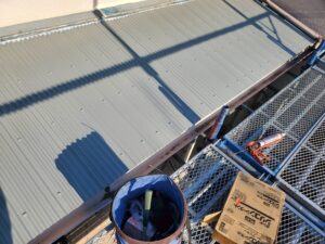 尼崎市の波トタン貼り替え施工後の屋根