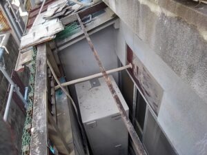尼崎市の波板新設施工前
